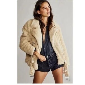 We The Free Free People So Cozy Slouchy Sherpa Moto jacket. Women’s size small.